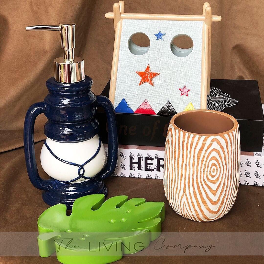 4pcs Camping Bathroom Set