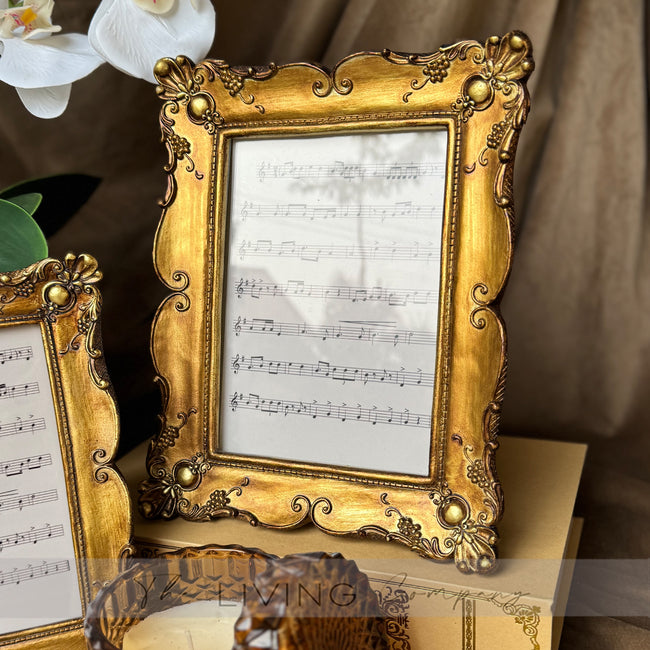New Aurora Dot Photo Frames