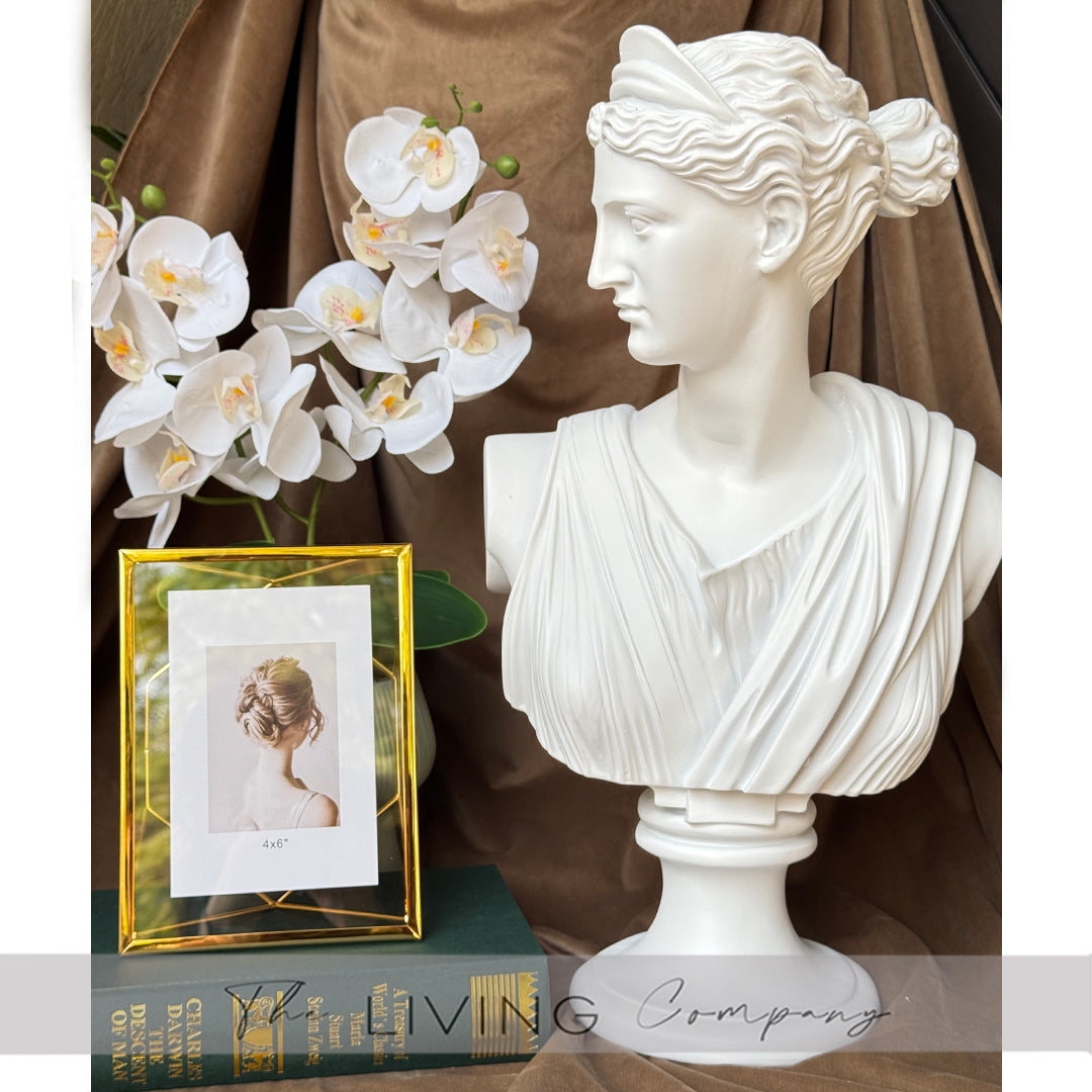 Artemis Divine – Grand White Resin Bust